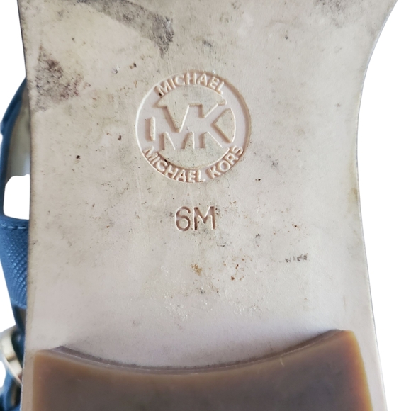 MICHAEL Michael Kors Blue Leather Gold Logo Plate Strappy Thong Sandal Women's 6 - Picture 9 of 11